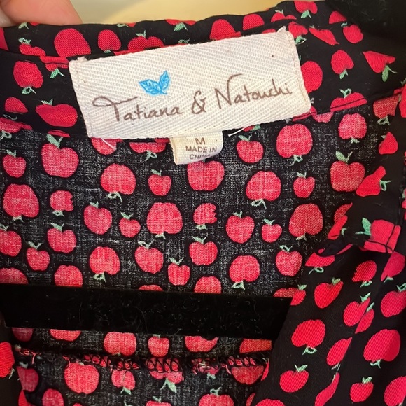 Long sleeve mini dress with apple pattern - Picture 5 of 11